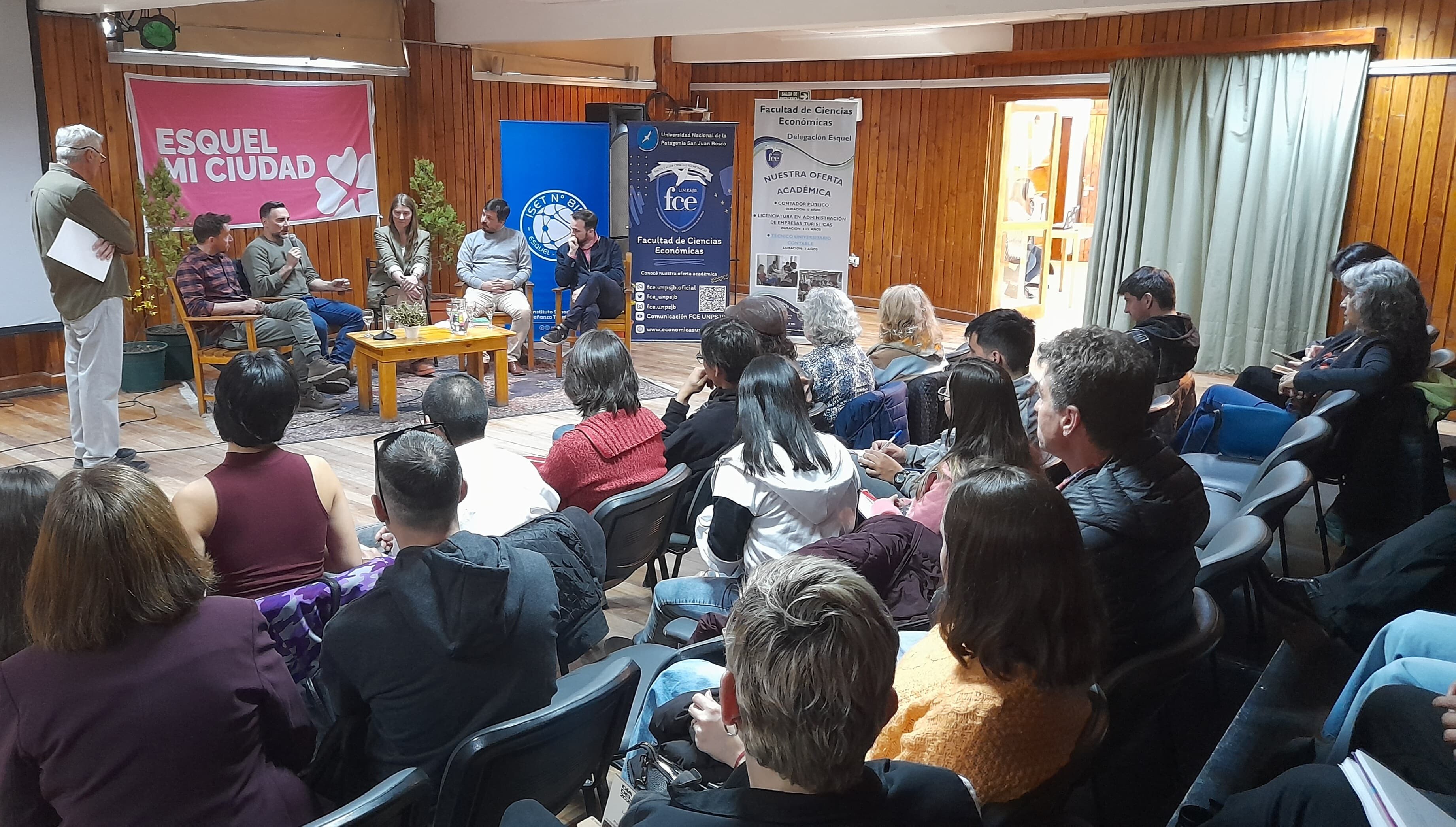 Con acompañamiento del Gobierno Provincial comenzó en Esquel la XVII Fiesta del Día Mundial del Turismo