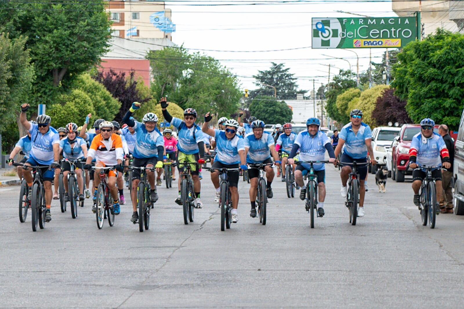 Finalizó en Rawson la primera travesía de ciclismo en homenaje a Eduardo “Balo” Sepúlveda 2024 (3).jpeg