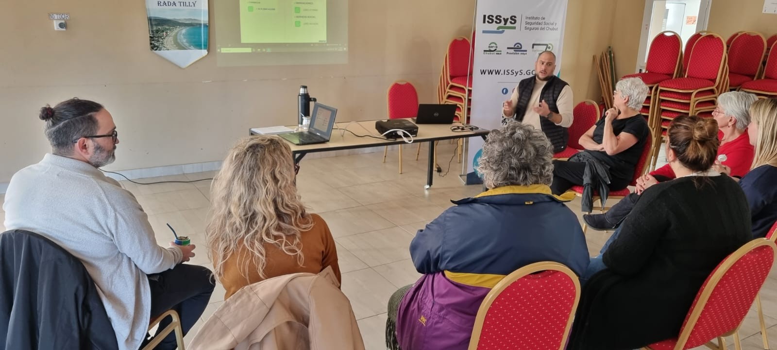 El ISSyS dictó talleres de alfabetización digital a jubilados y pensionados de Sarmiento, Comodoro Rivadavia y Rada Tilly