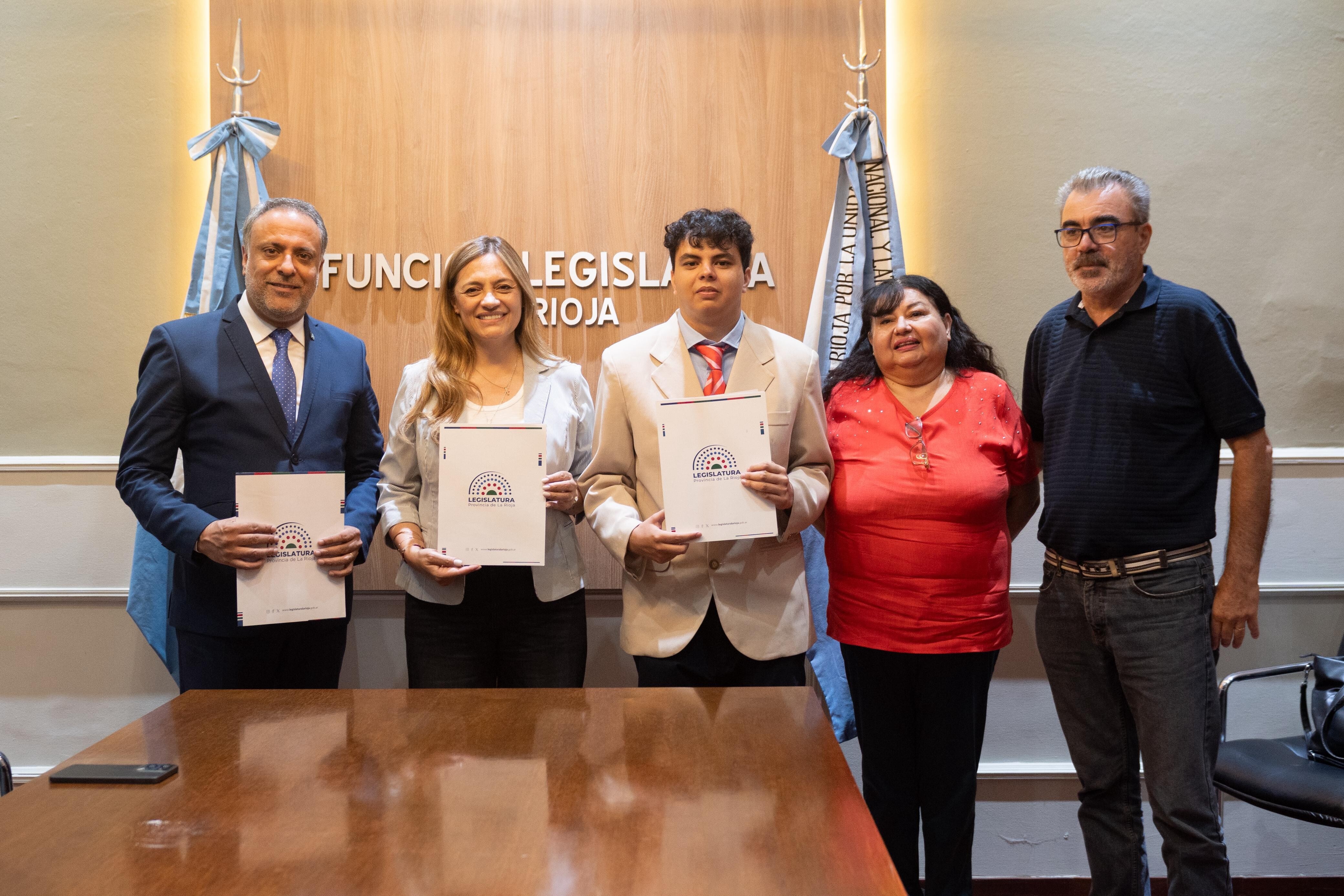 G2.jpg Estudiar, crecer y participar: nuevas oportunidades en la Legislatura
