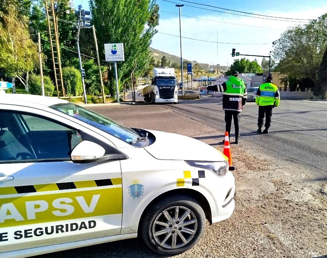 Gobierno controló más de 10 mil vehículos (1).jpeg El Gobierno del Chubut controló más de 10 mil vehículos y retiró de la vía pública a 56 conductores alcoholizados