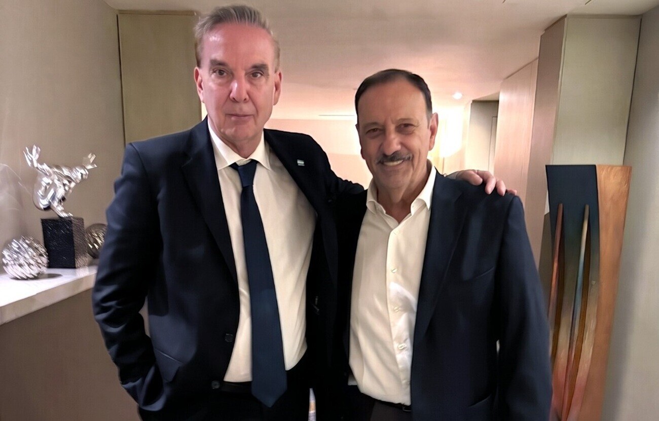 Operación «Amplitud»: Ricardo Quintela acelera su proyección nacional con un guiño a Pichetto y el legado social del Papa Operación «Amplitud»: Ricardo Quintela acelera su proyección nacional con un guiño a Pichetto y el legado social del Papa