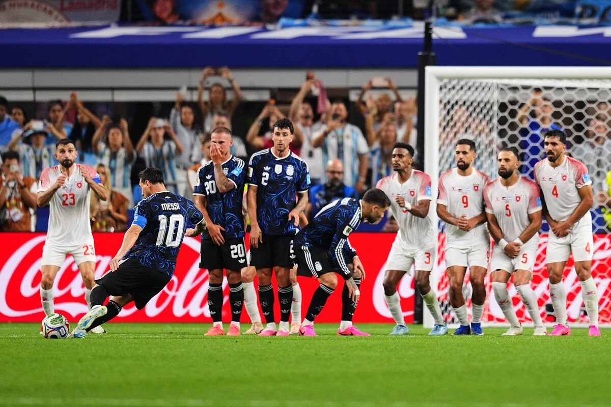 Argentina venció a Jordania, hizo puntaje ideal y Messi sigue haciendo historia