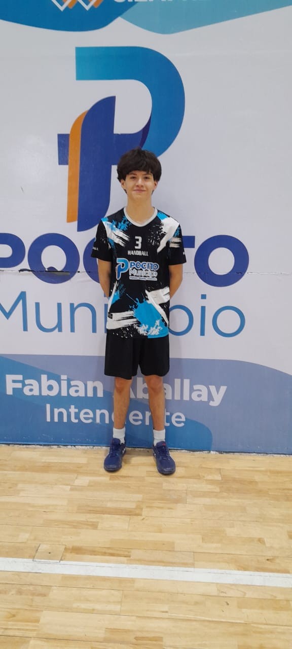 Handball-2.jpeg Handball-2.jpeg