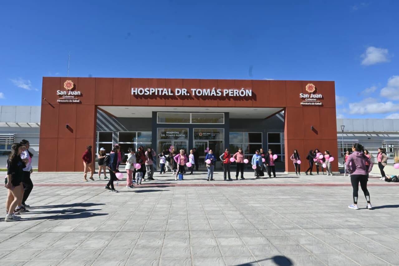 Caminata y Concientización sobre el Cáncer de Mama en IGLESIA