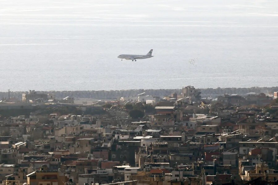 I.jpg El cierre del espacio aéreo en Oriente Medio complica evacuación de unos 1.500 estadounidenses