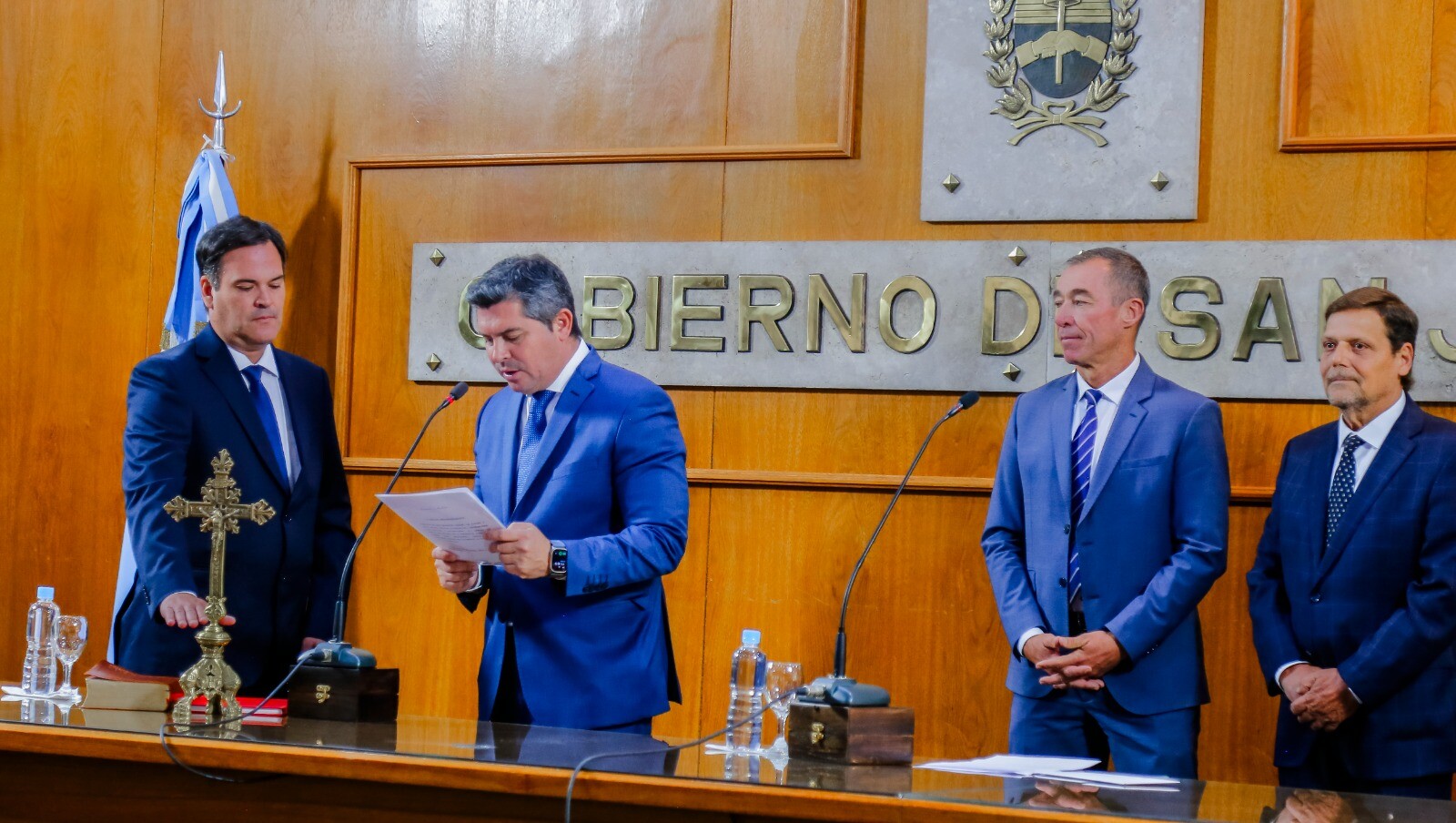 IMG-20241029-WA0022.jpg El gobernador Marcelo Orrego puso en función al nuevo Fiscal de Estado de San Juan.