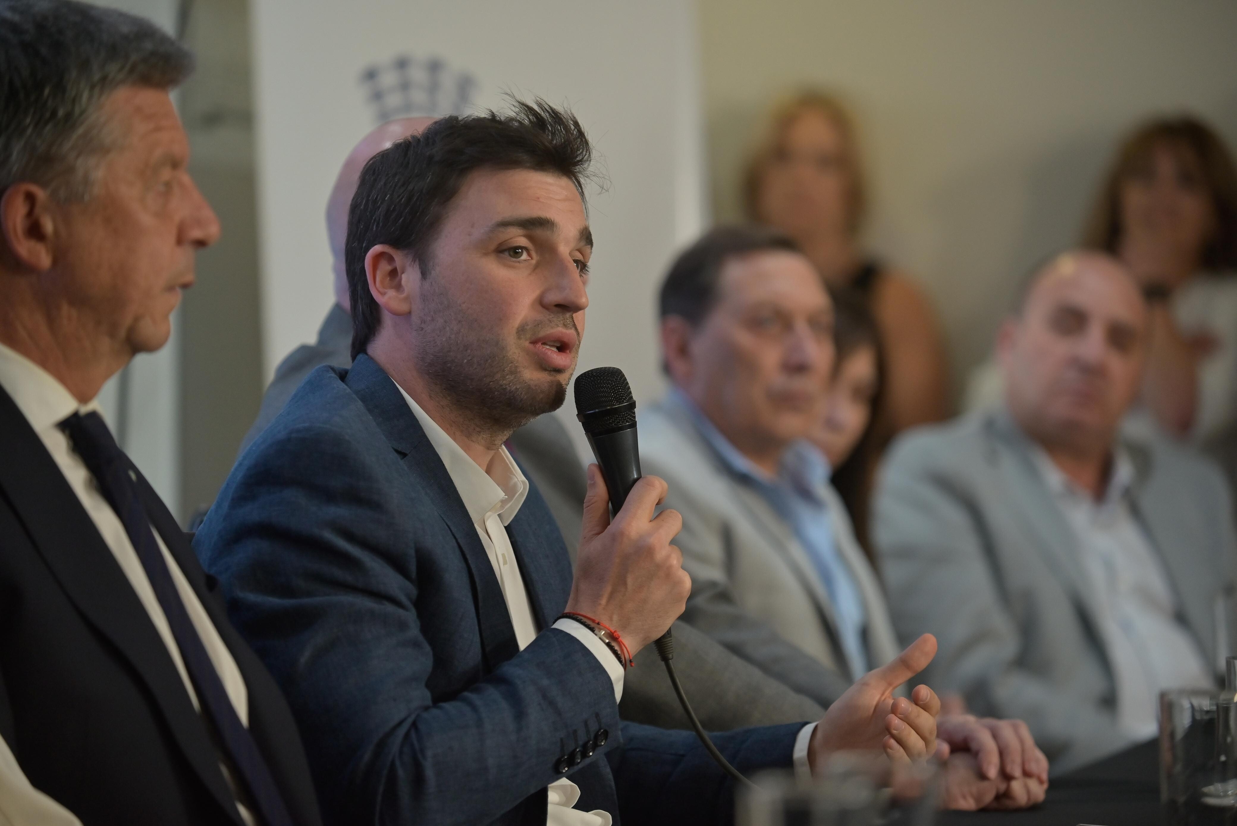 Torres destacó la aprobación de la Ley del 3×1 en la Legislatura y aseguró que «en Chubut vamos a tener un Estado eficiente, dinámico y austero»