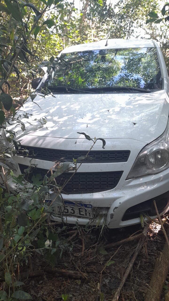 PERGAMINO EL ROJO VIVO: Encontraron una camioneta que había sido robada en Capitán Sarmiento