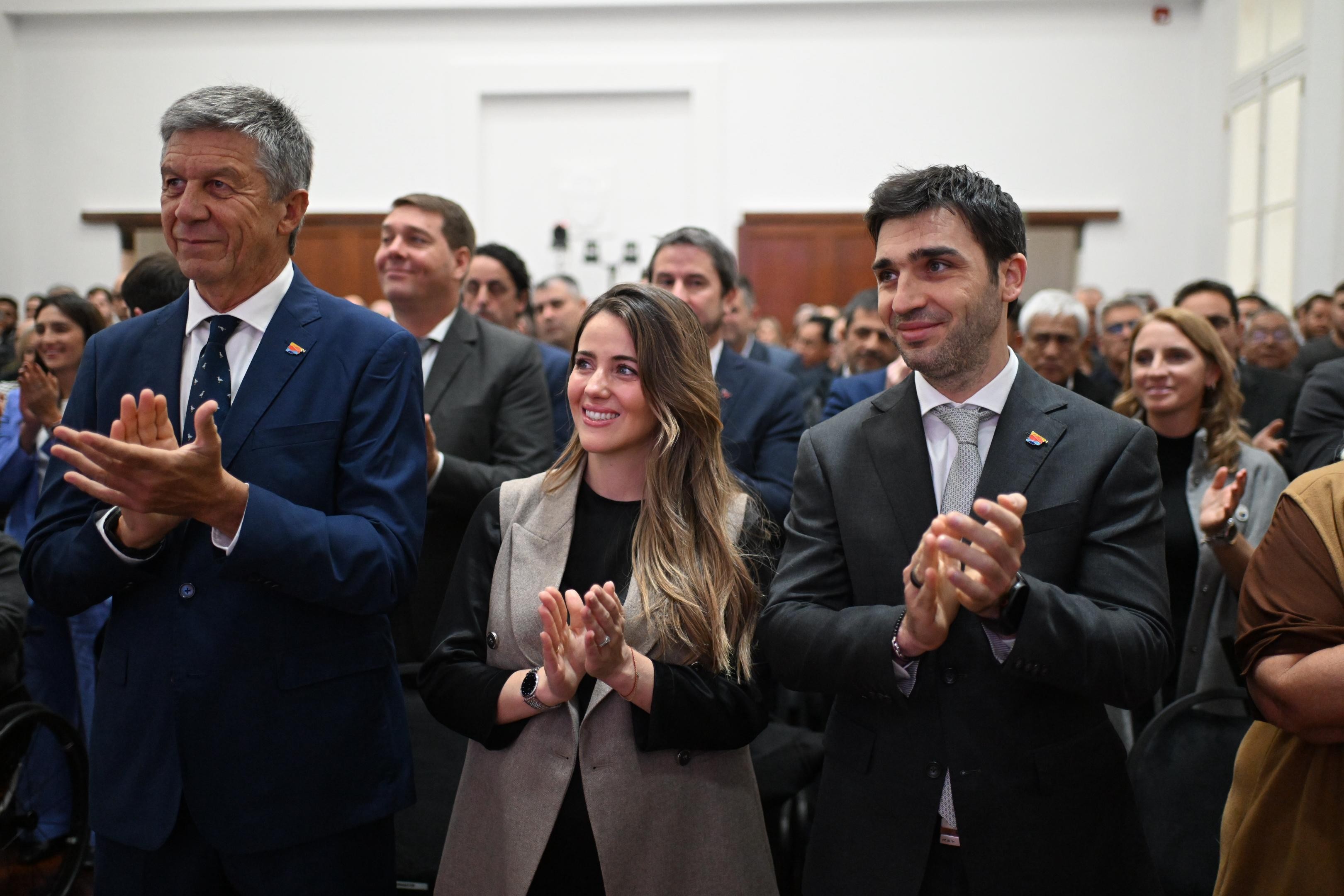 Torres inauguró la nueva Casa de Gobierno del Chubut