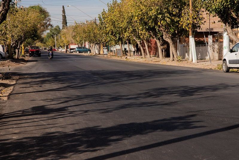 La Municipalidad de la Ciudad de San Juan finalizó una nueva etapa de la obra de renovación integral de calle Paula Albarracín de Sarmiento, en el tramo comprendido entre Sargento Cabral y Benavídez.