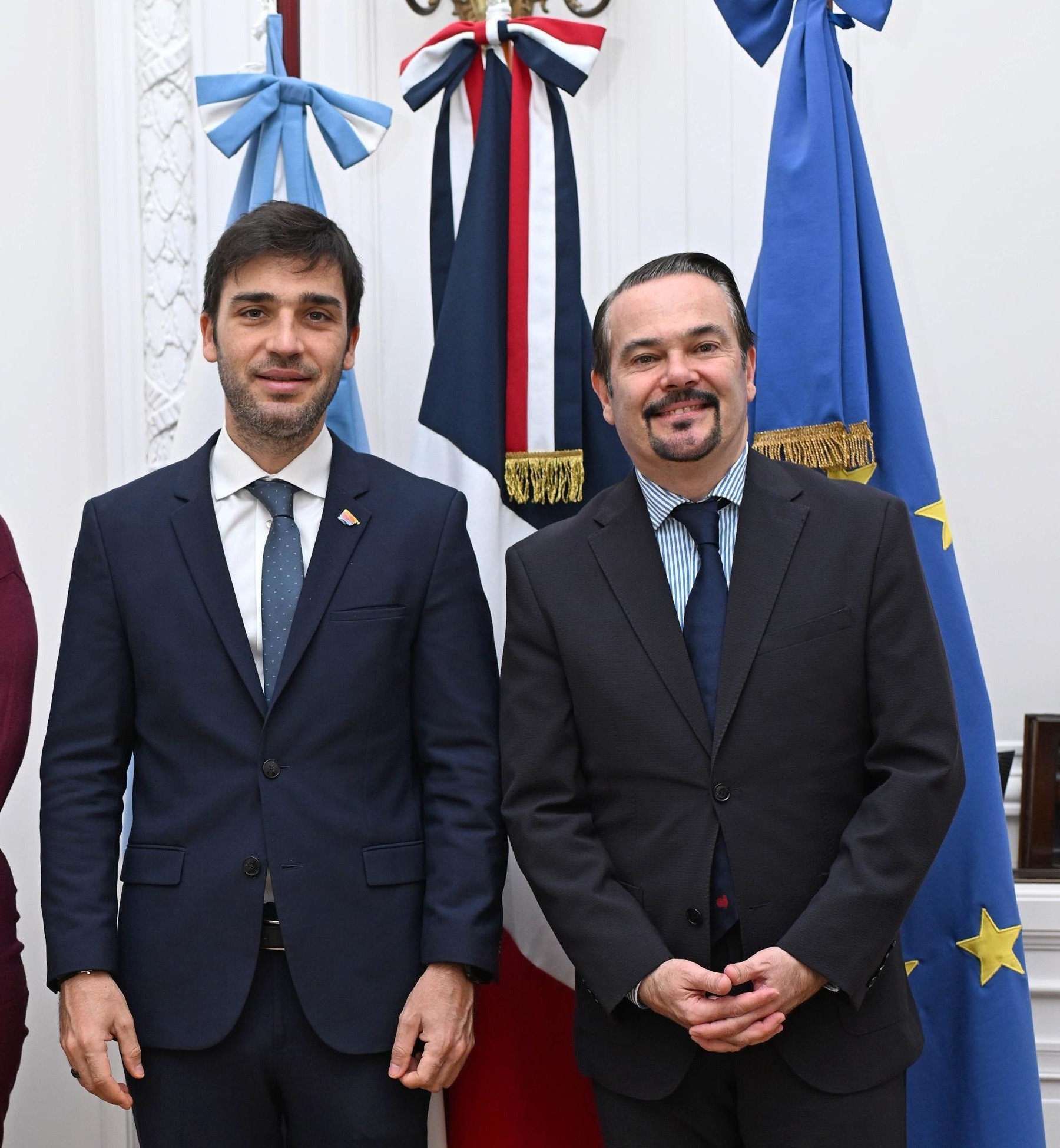 Torres se reunió con el embajador de Francia para avanzar en inversiones turísticas, energéticas y sustentables