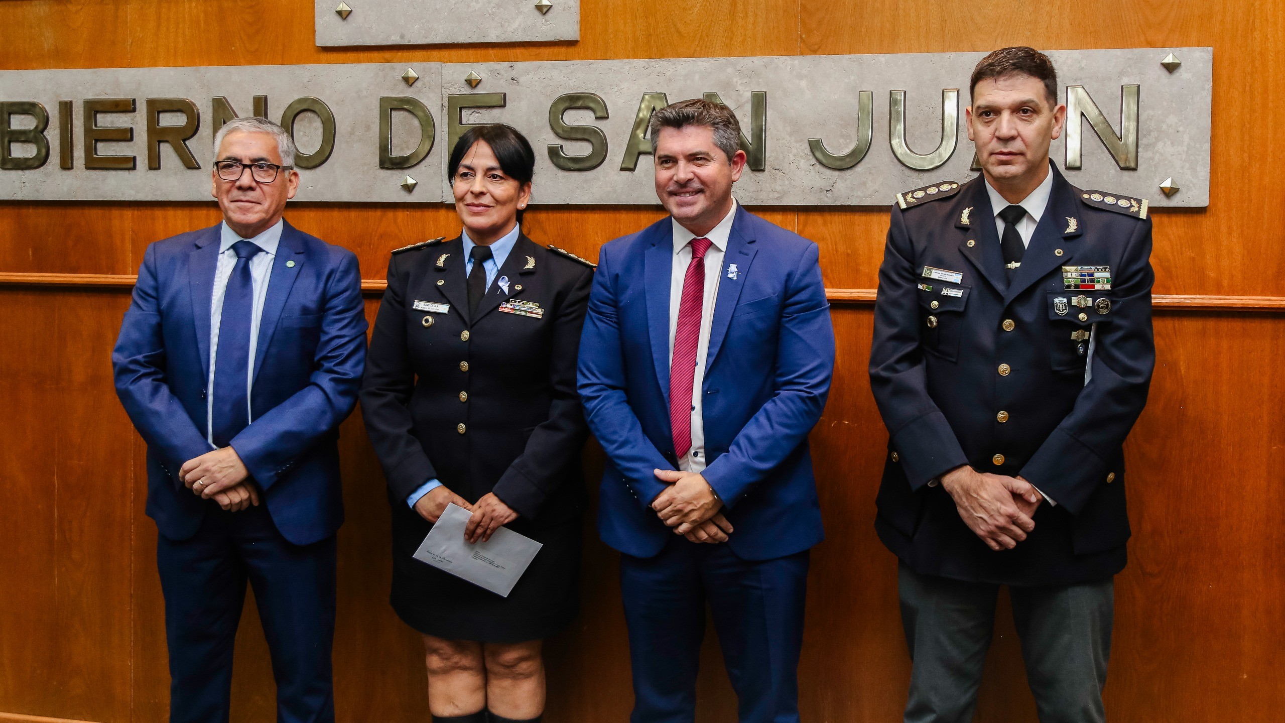 IMG-20250523-WA0081.jpg Orrego puso en funciones a la nueva subjefa de la Policía y le tomó juramento al nuevo director del SPP
