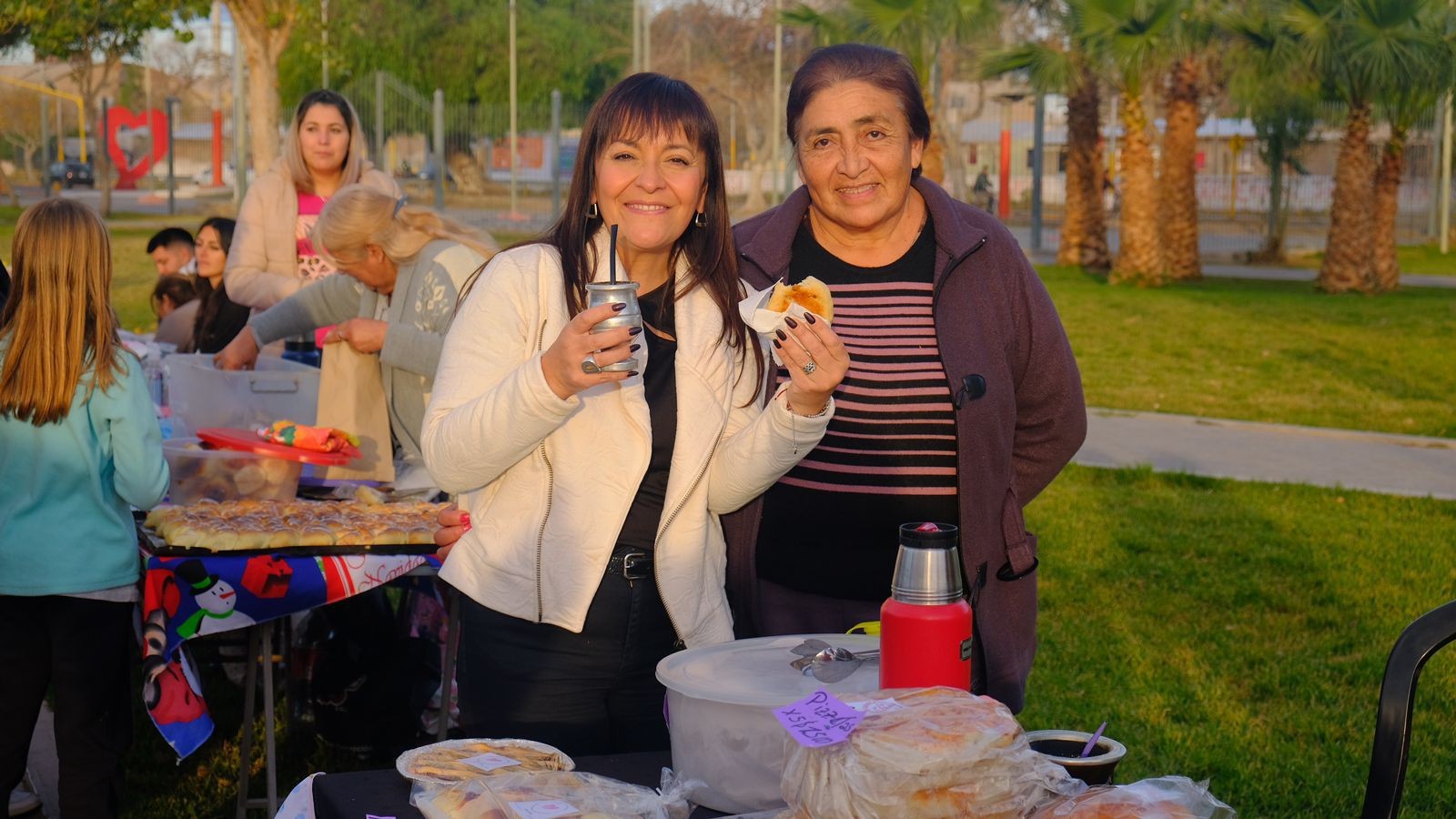 Con una exposición de autos y Feria de emprendedores y artesanos,Chimbas se prepara para celebrar juntos a los  papás del departamento.