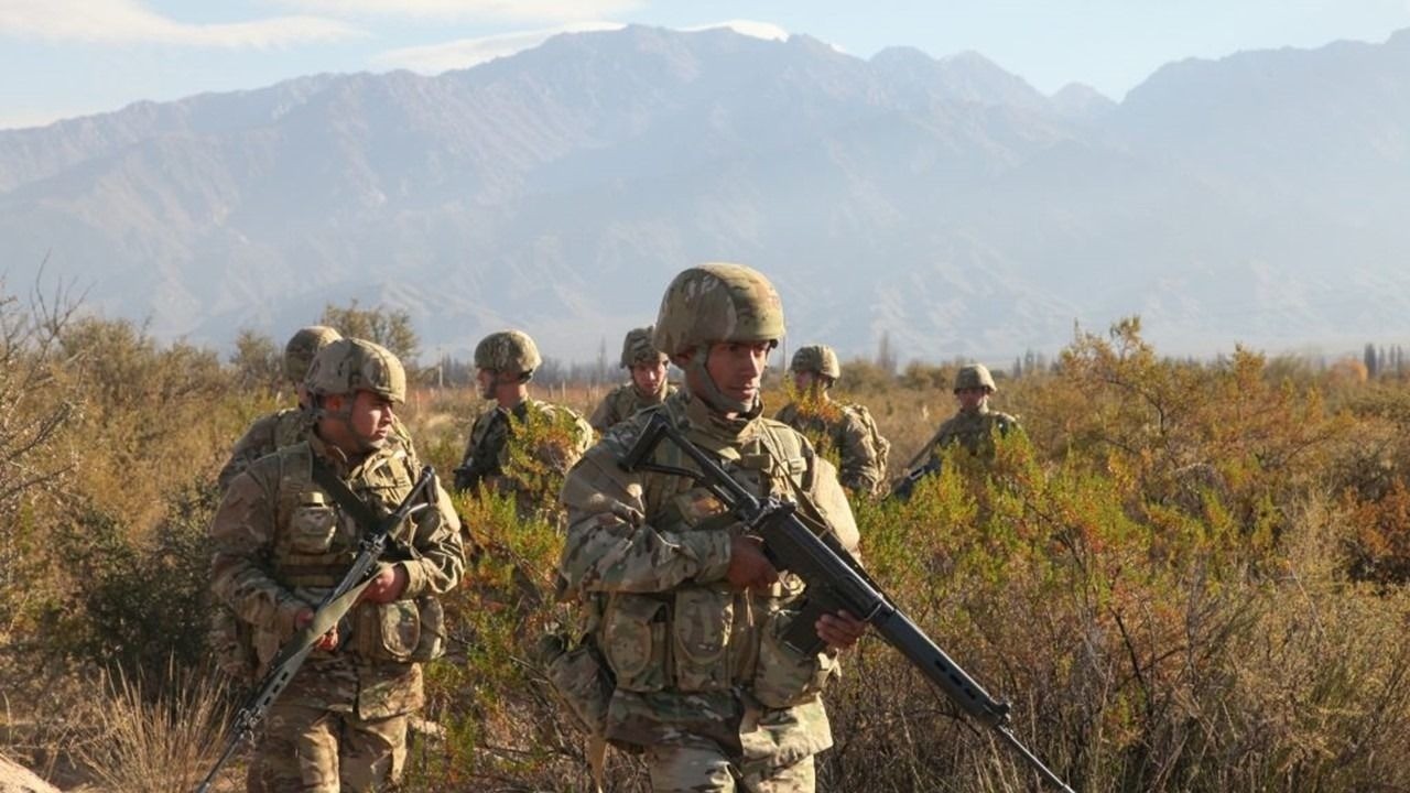 El Regimiento de Montaña 22 estará realizando ejercicios de tiro con munición de guerra y movimientos de tropas.