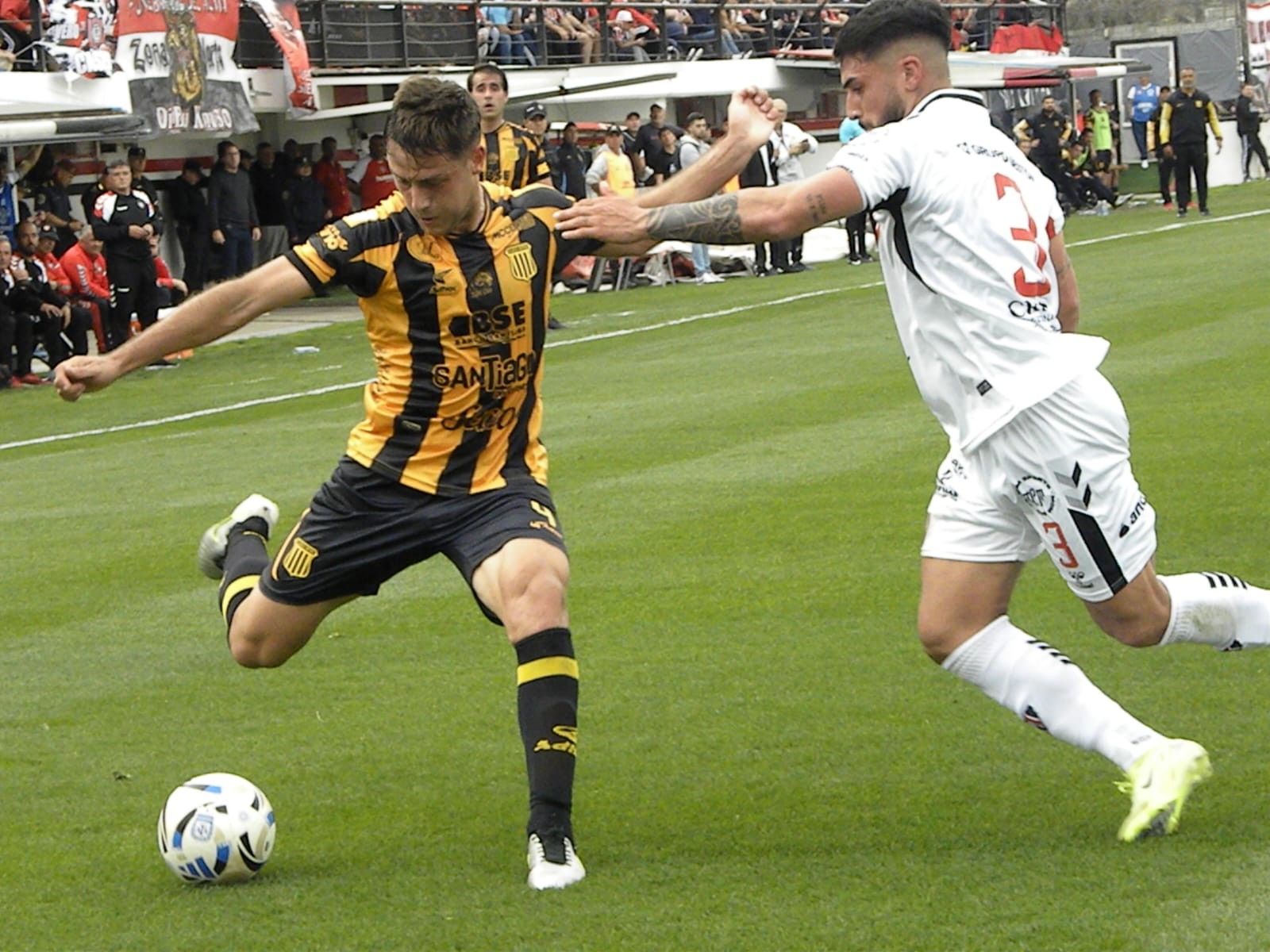 NO LO SUPO AGUANTAR: MITRE EMPATO CON CHACARITA
