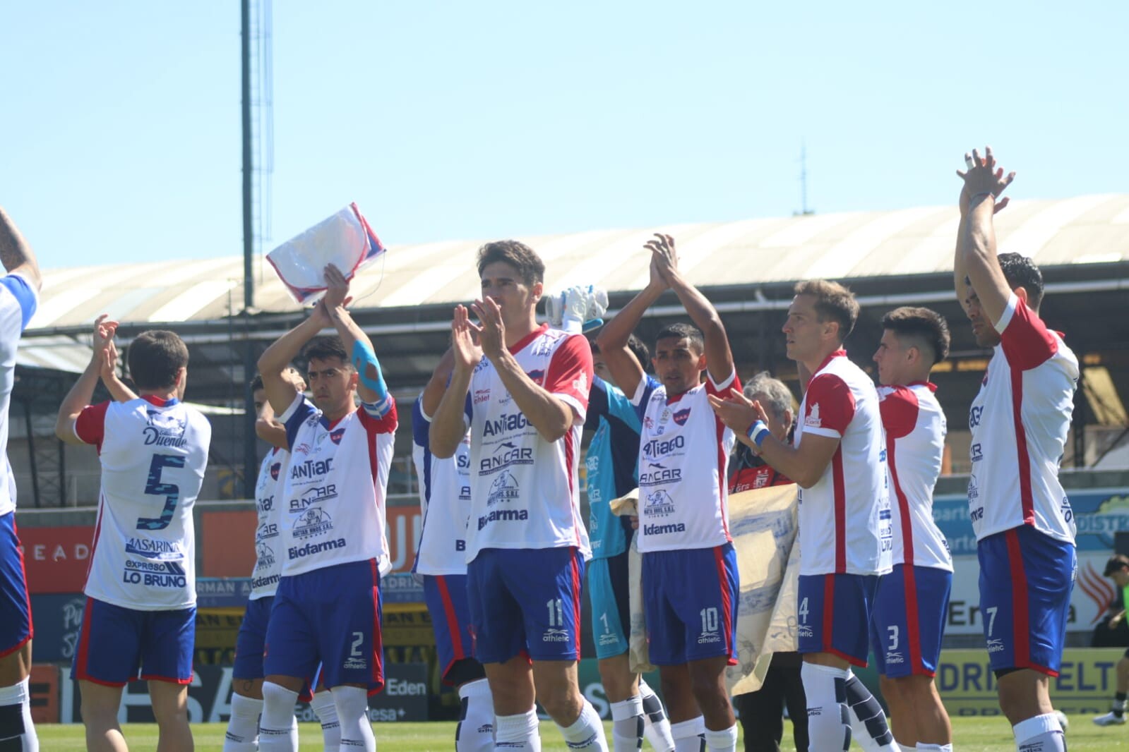 EL GAUCHO NECESITA GANAR PARA SALIR DE LA ZONA DE DESCENSO: RECIBE A RACING DE CBA EN LA ISLA