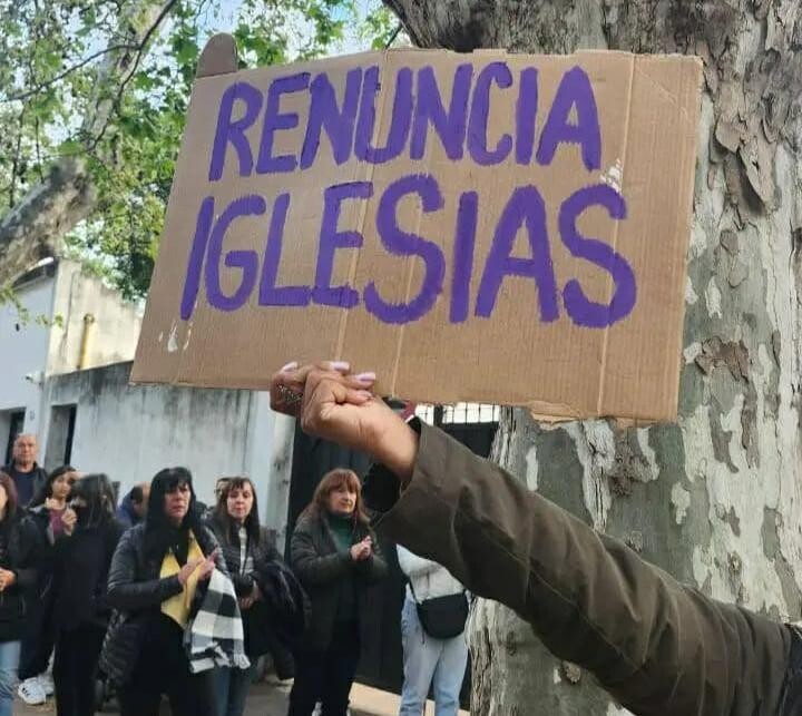 *»Asesinato de Saúl de Francesco conmociona a Zárate: críticas apuntan al secretario de seguridad Juan Manuel Iglesias pese al respaldo del intendente Matzkin»* *»Asesinato de Saúl de Francesco conmociona a Zárate: críticas apuntan al secretario de seguridad Juan Manuel Iglesias pese al respaldo del intendente Matzkin»*