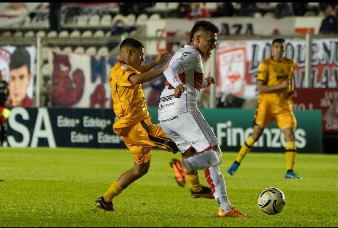 Mitre y una dura derrota