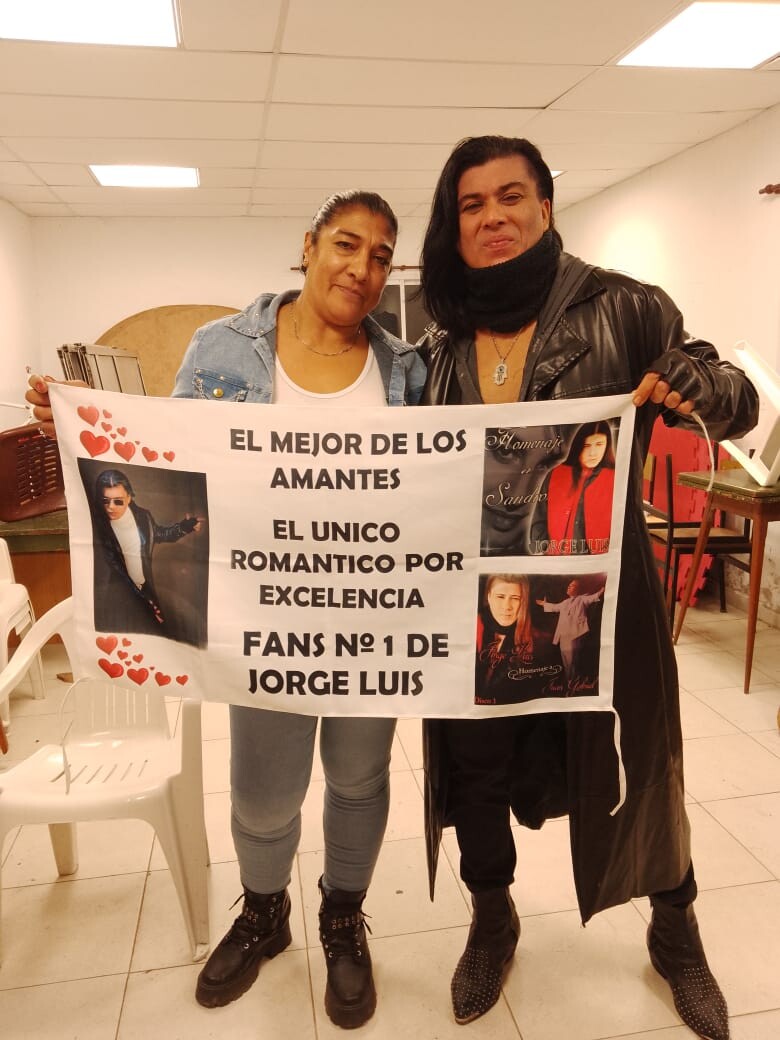 «Reina de corazones: El Apasionado Fans Club de Jorge Luis que Trasciende Fronteras y Une Corazones» «Reina de corazones: El Apasionado Fans Club de Jorge Luis que Trasciende Fronteras y Une Corazones»