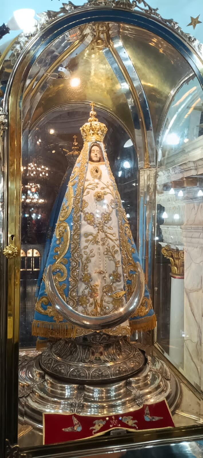 HECHO HISTORICO EN LA MADRE DE CIUDADES: LLEGA UNA REPLICA DE LA VIRGEN DEL VALLE