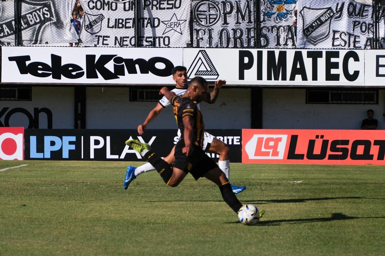 NO ARRANCO COMO SOÑARON: MITRE PERDIO EN FLORESTA
