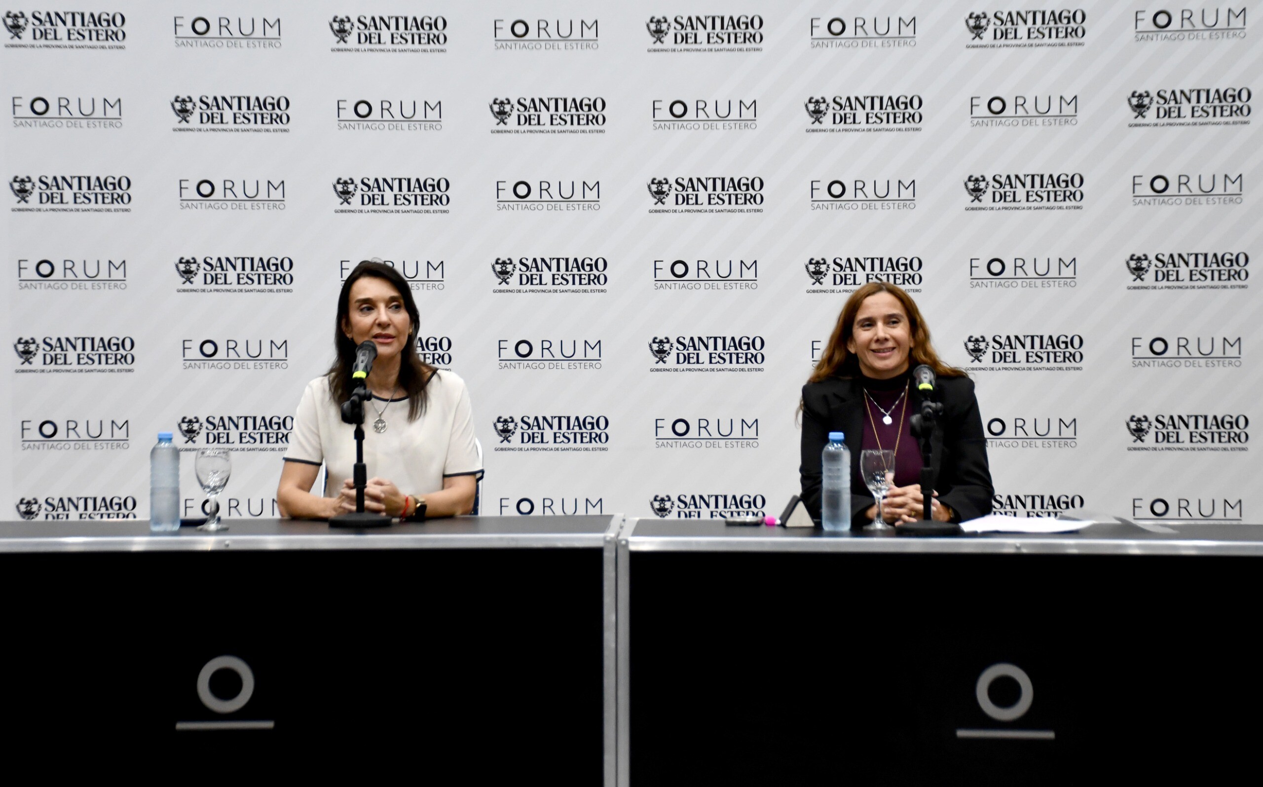 ANUNCIARON NUEVAS PAUTAS PARA LA OPCIÓN DE CARGOS DOCENTES Y ANTICIPARON LA AMPLIACIÓN DEL CUPO DEL PROGRAMA SANTIAGO CRECE CON VOS