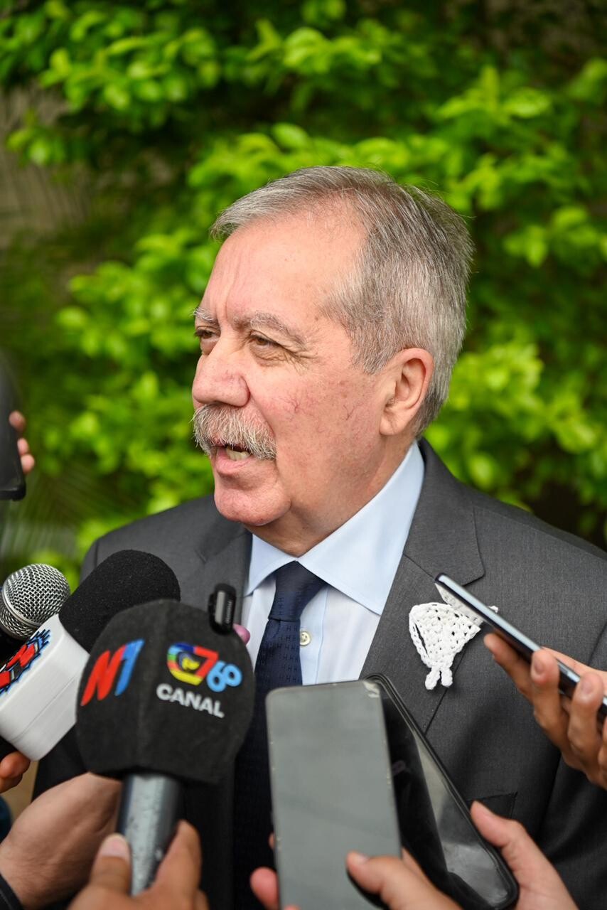 EL GOBERNADOR ELIAS SUAREZ «Hay momentos en los que, como sociedad, debemos detenernos y reflexionar sobre quiénes somos y hacia dónde queremos ir»