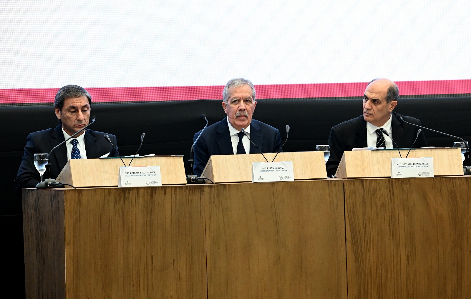 EL GOBERNADOR ELÍAS SUÁREZ PUSO EN FUNCIONAMIENTO EL CONSEJO ECONÓMICO Y SOCIAL DE SANTIAGO DEL ESTERO