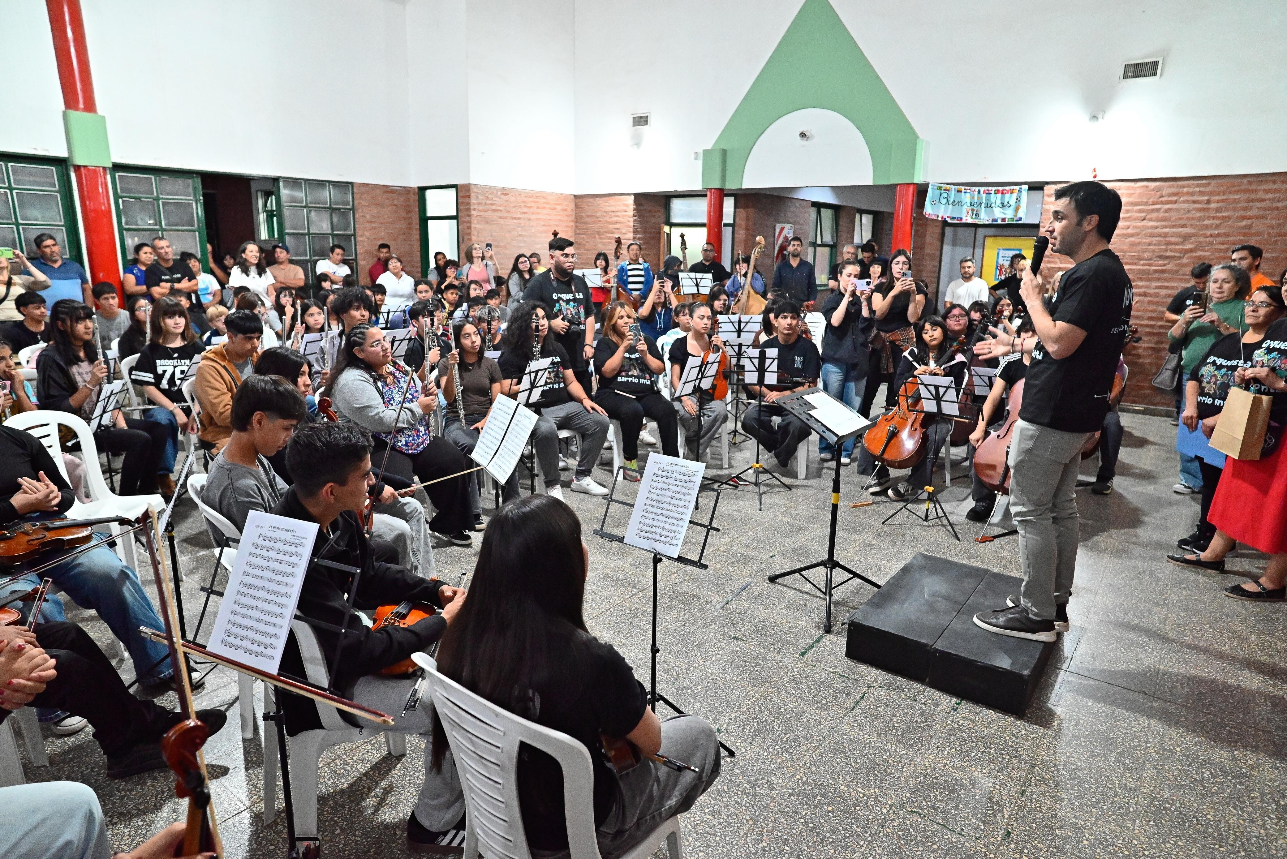Semillero de músicos: tras gestiones de Torres, la Orquesta Infanto Juvenil del barrio INTA de Trelew se presentará este año en el Teatro Colón