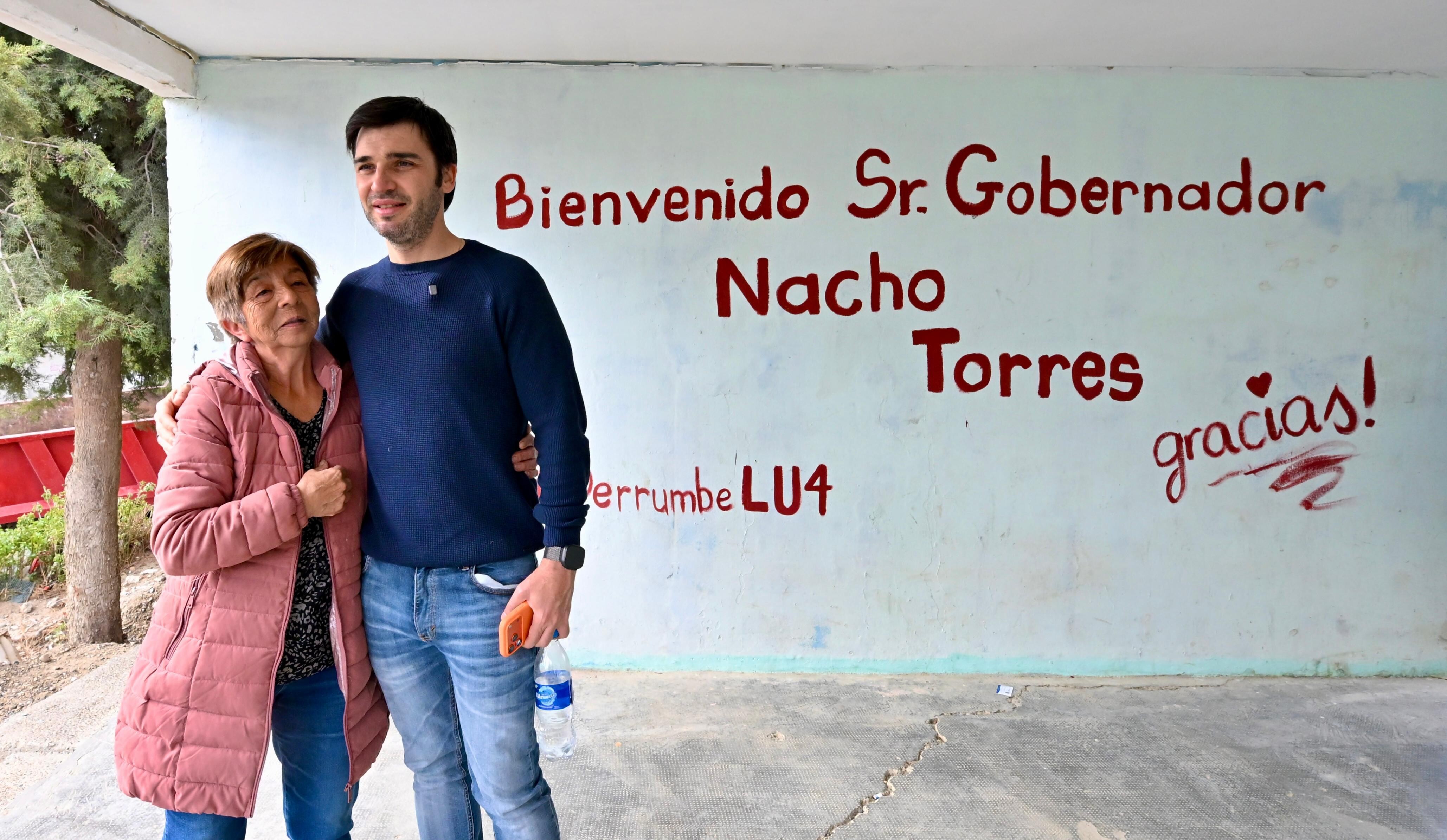 IMG-20260416-WA0051.jpg LU4: Torres supervisó la obra de reconstrucción y anticipó que las familias evacuadas volverán a sus casas en los próximos meses