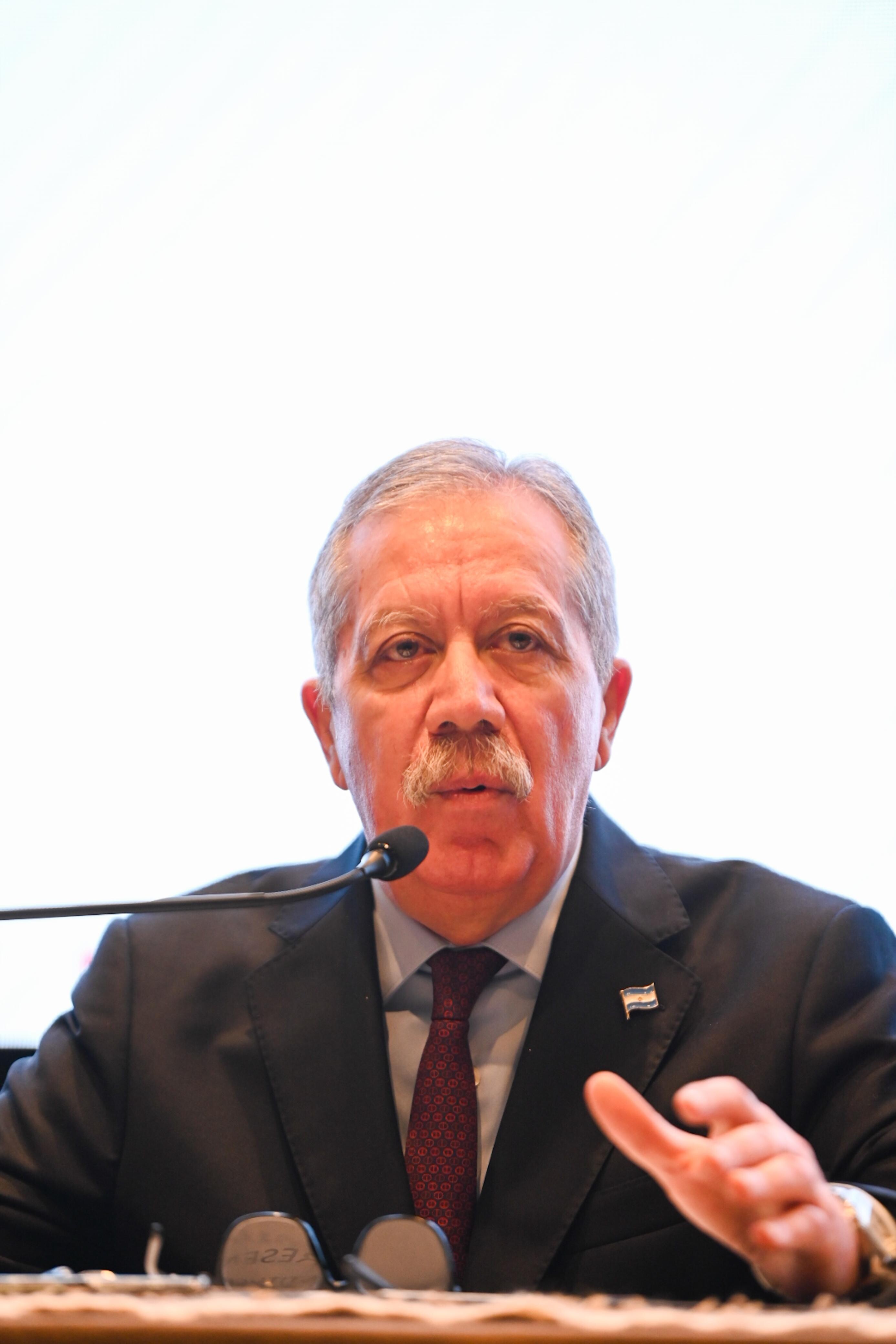 EL GOBERNADOR ELÍAS SUÁREZ PRESENTÓ «SERVICIOSGO», LA NUEVA PLATAFORMA DIGITAL PARA IMPULSAR EL TRABAJO LOCAL Y LA ECONOMÍA DEL CONOCIMIENTO
