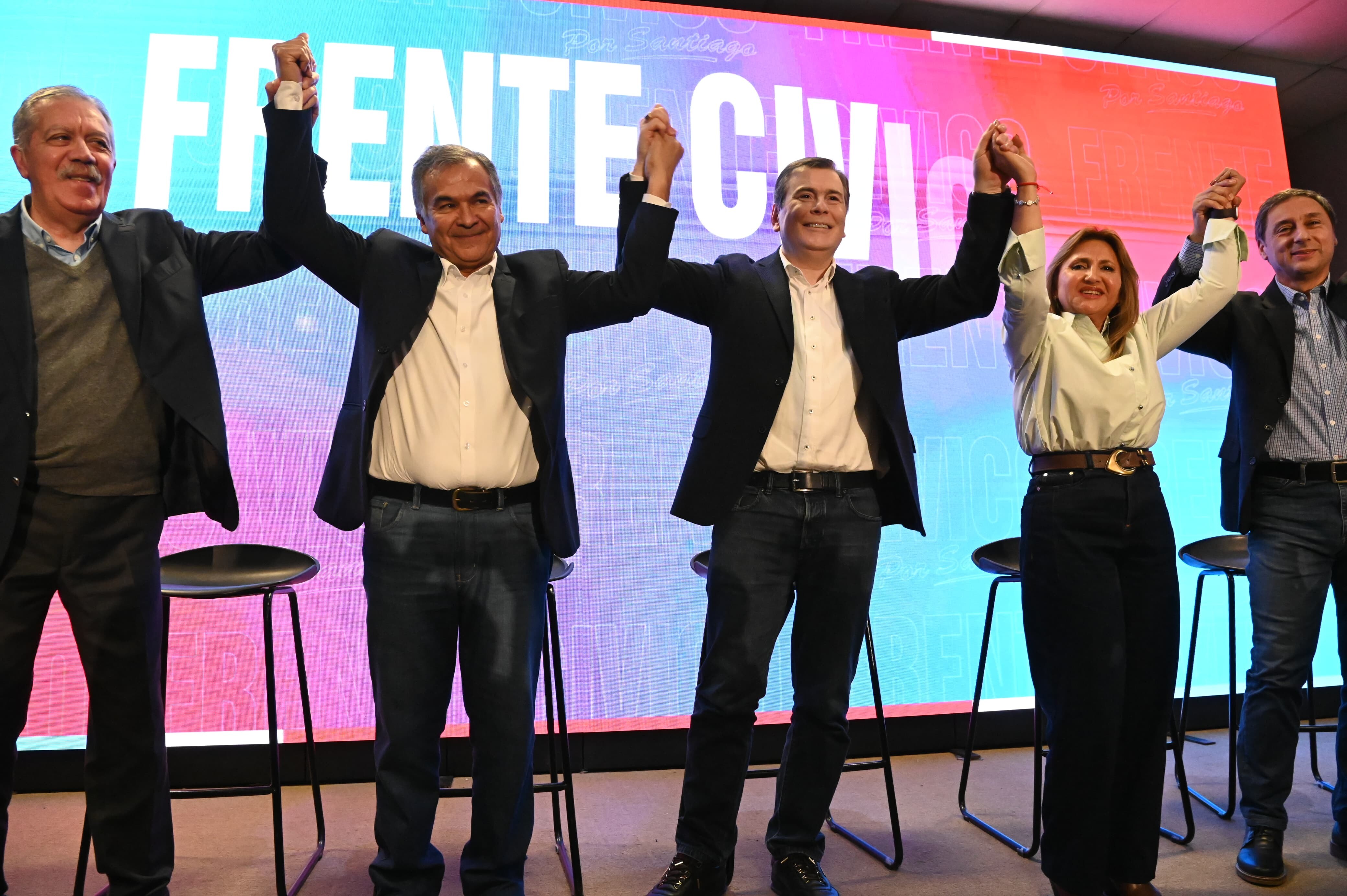EL FRENTE CÍVICO PRESENTÓ OFICIALMENTE A MARIO BENAVENTE COMO CANDIDATO A INTENDENTE DE LA CAPITAL