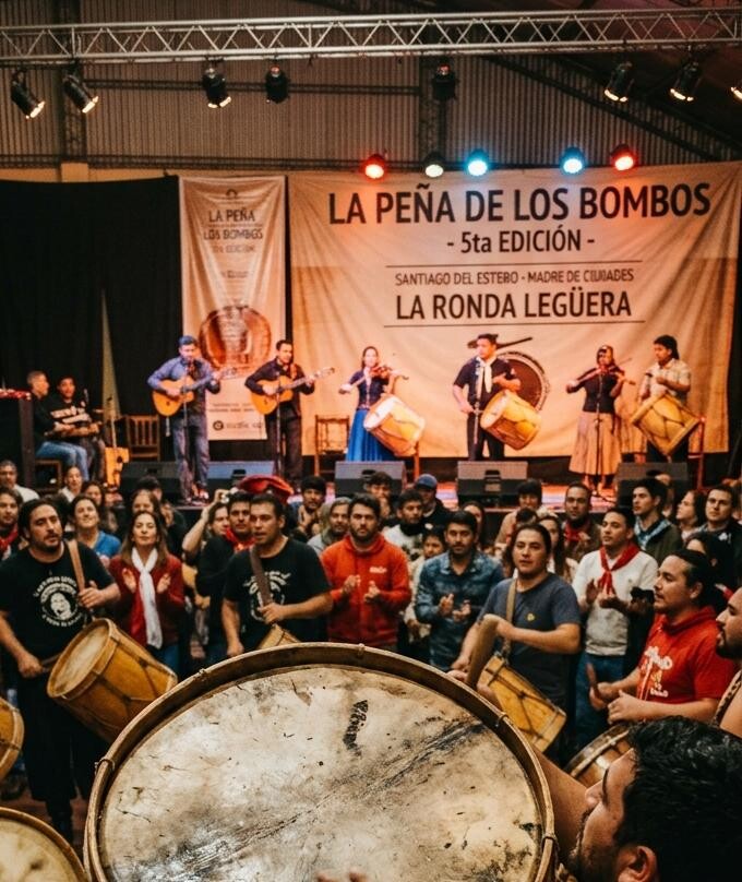 *Santiago del Estero celebra su 473° aniversario con la 5ta edición de «La Peña de los Bombos»*