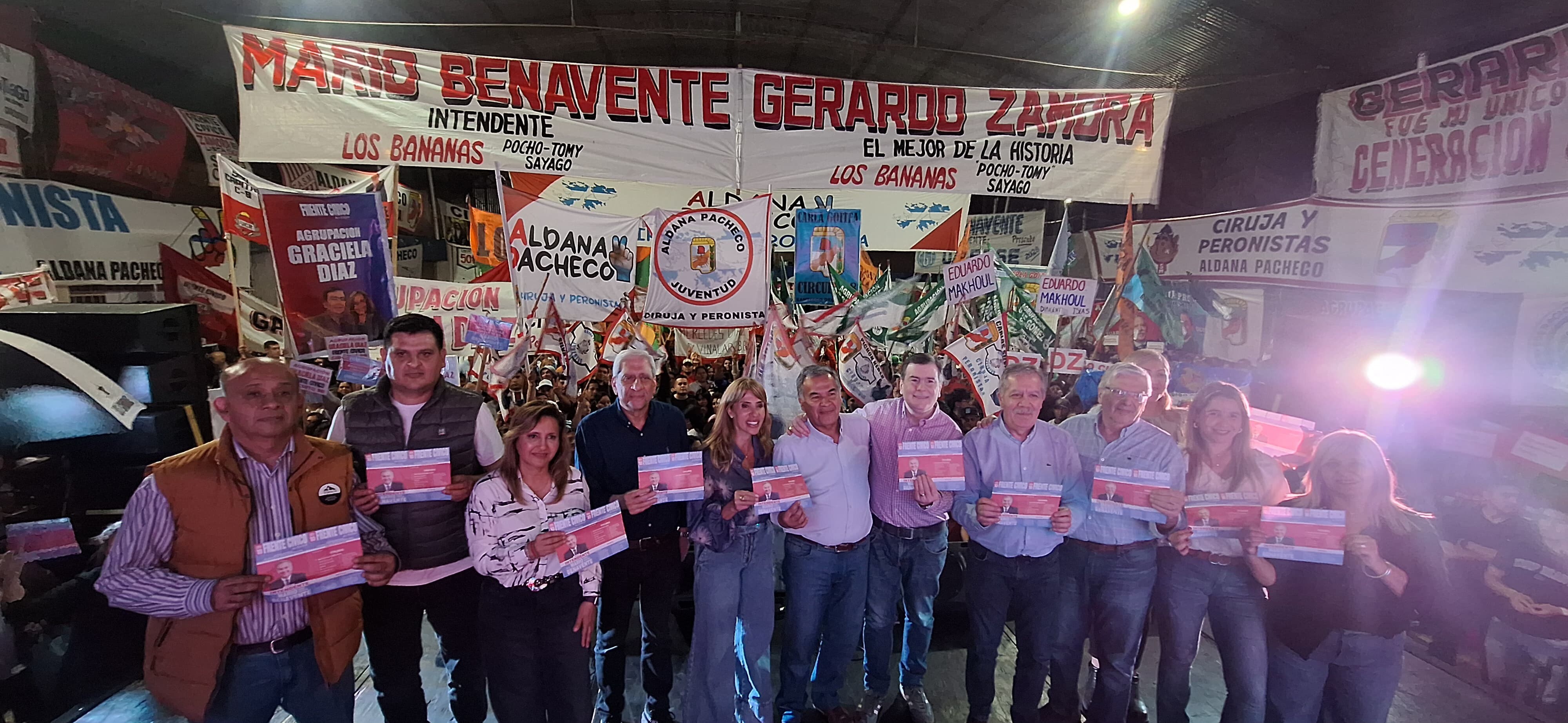 IMG-20260729-WA0068.jpg MARIO BENAVENTE RECIBIÓ UN ENORME RESPALDO EN PLENARIOS REALIZADOS EN VILLA HORTENSIA Y EN EL CLUB DEL MAESTRO