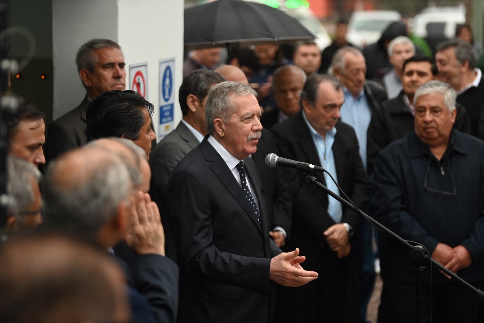 EL GOBERNADOR ELÍAS SUÁREZ INAUGURÓ UN ACUEDUCTO Y VIVIENDAS SOCIALES EN EL SIMBOL Y NUEVA FRANCIA