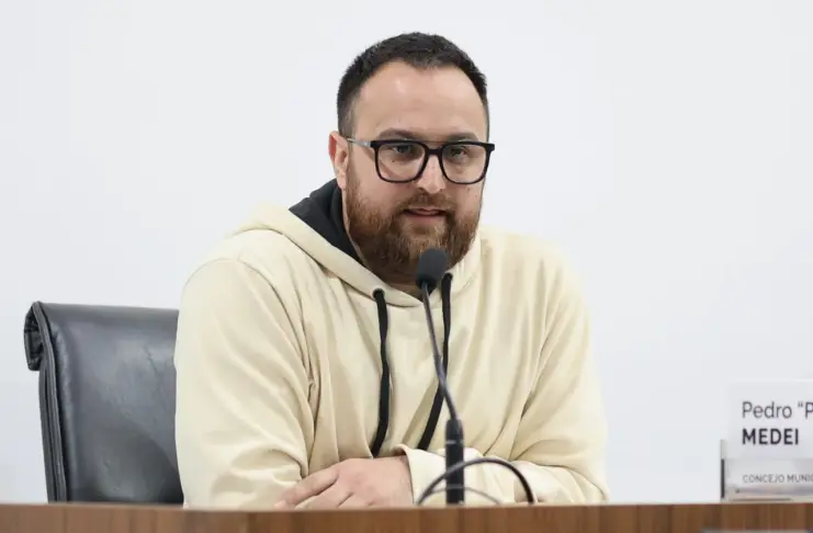 «El Profe” Medei pidió declarar la Emergencia Hídrica: “Para los Juegos Suramericanos hacen desagües, pero para los barrios frazadas y velas”