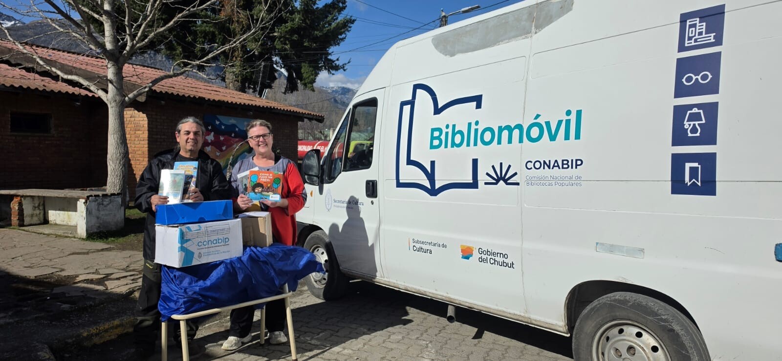 Chubut reanuda las actividades del Bibliomóvil por distintas localidades de la provincia Chubut reanuda las actividades del Bibliomóvil por distintas localidades de la provincia