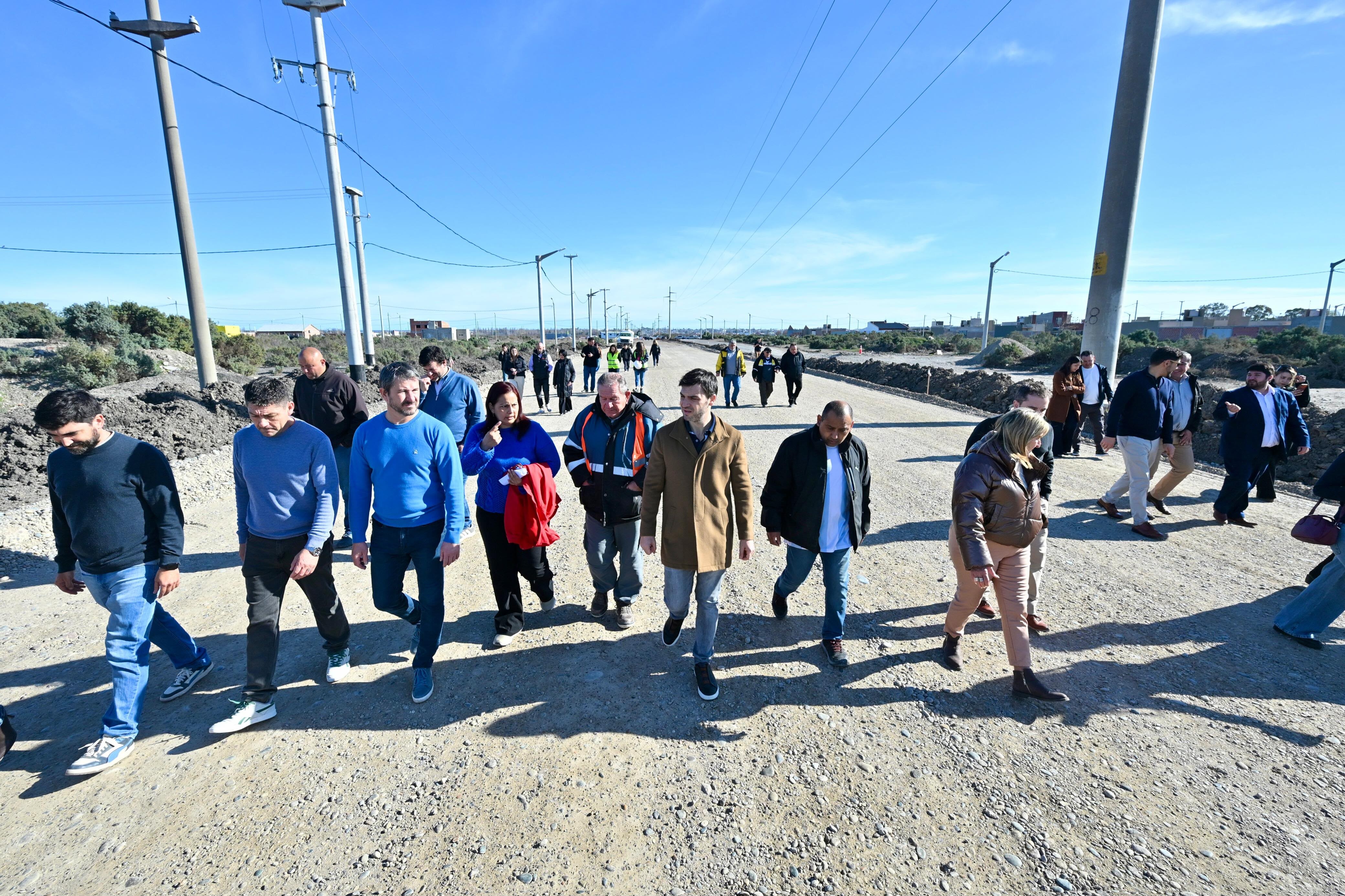 Plan Galina: Provincia avanza con la pavimentación de la avenida Oris de Roa y suma más de 20 nuevas cuadras en Trelew Plan Galina: Provincia avanza con la pavimentación de la avenida Oris de Roa y suma más de 20 nuevas cuadras en Trelew