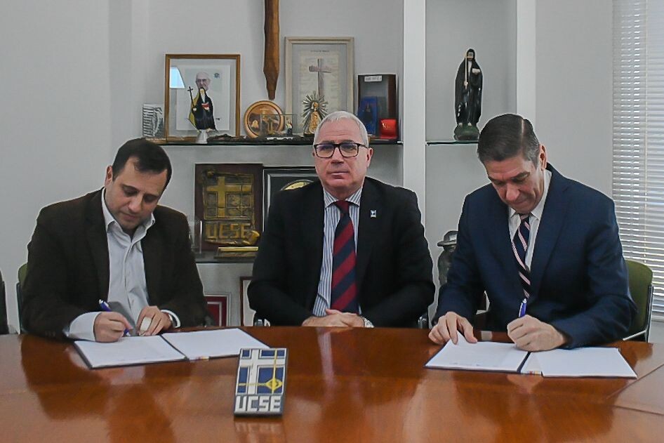 UCSE Y REGISTRO CIVIL FIRMARON CONVENIO PARA DESARROLLAR UNA JORNADA DE CAPACITACIÓN