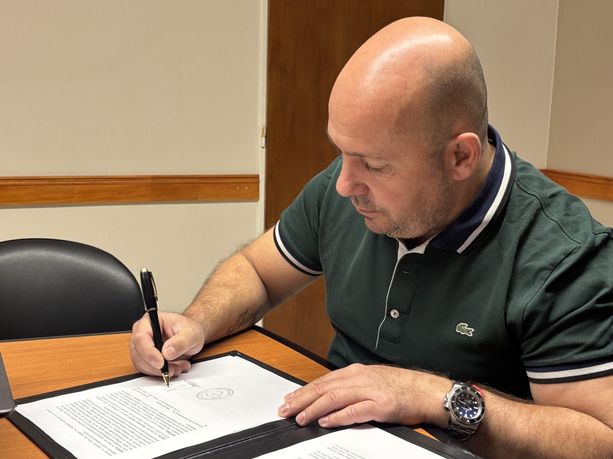 Sastre anuncio medidas de alivio fiscal para acompañar a contribuyentes de Madryn