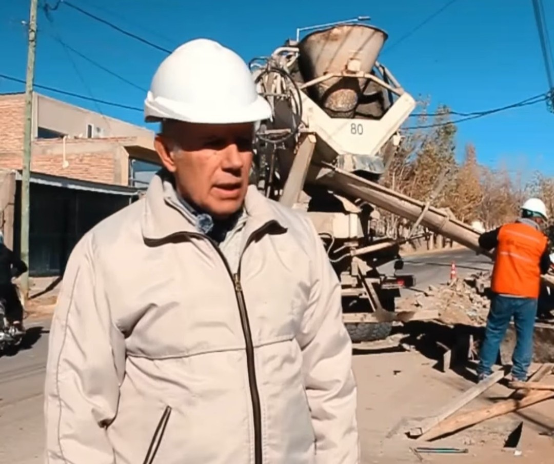 El municipio de Iglesia comenzó una obra importante para mejorar la infraestructura de una de sus calles principales.