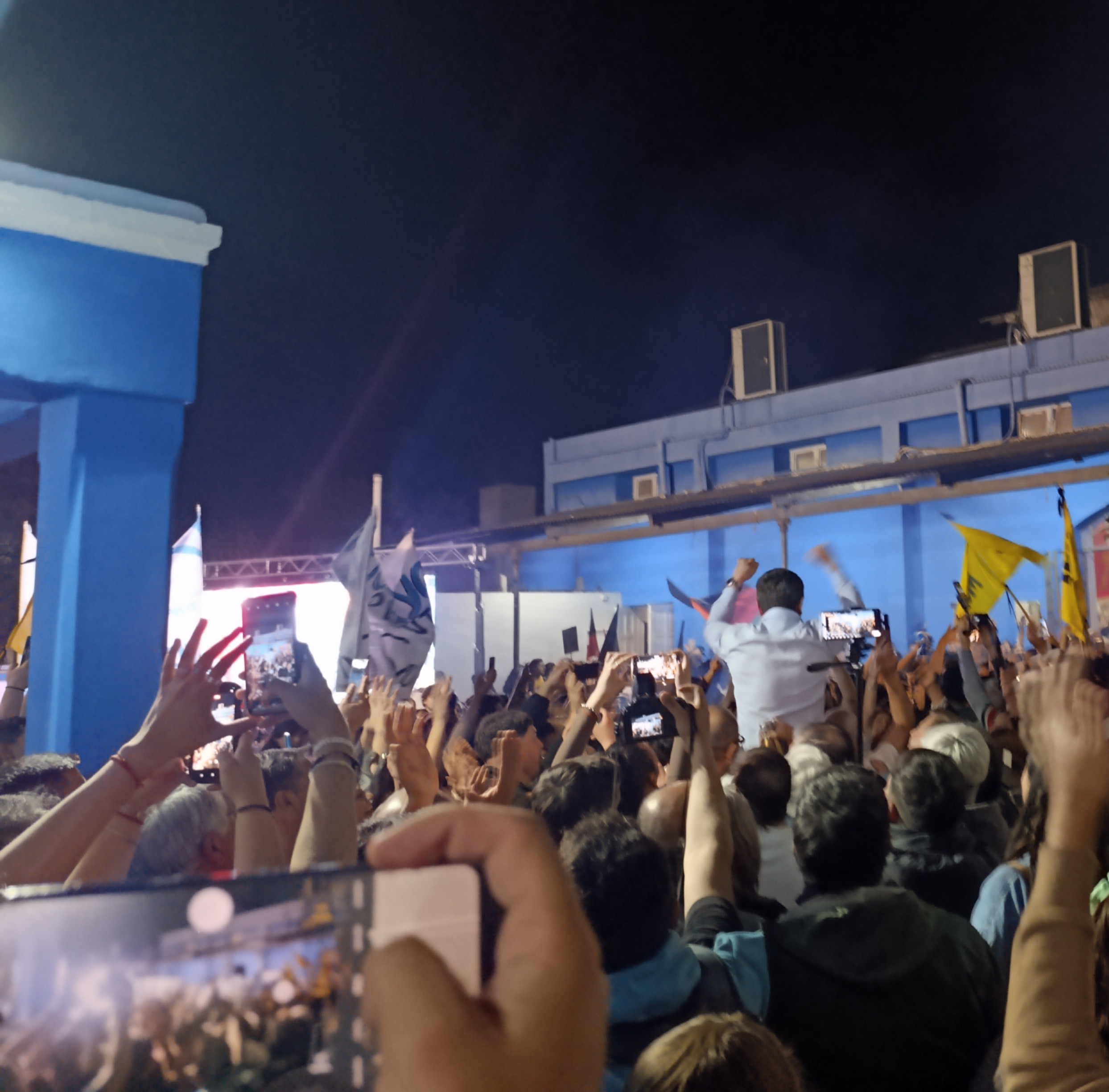 El peronismo sanjuanino unido y acompañado por todas las demas fuerzas que integran el Frente Fuerza San Juan,hizo la presentación oficial de sus candidatos ante la militancia en la sede del PJ