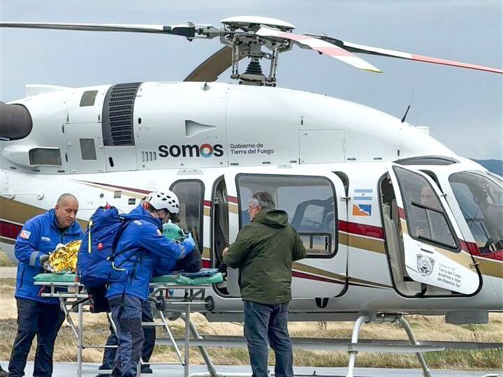 RESCATE AÉREO, SALVÓ LA VIDA DE UN TURISTA ISRAELÍ EN LAGUNA ESMERALDA