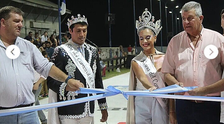EL SAMBÓDROMO LLEVA EL NOMBRE DE MIGUEL CEMBORAIN EN HOMENAJE A SU PASIÓN POR EL CARNAVAL.