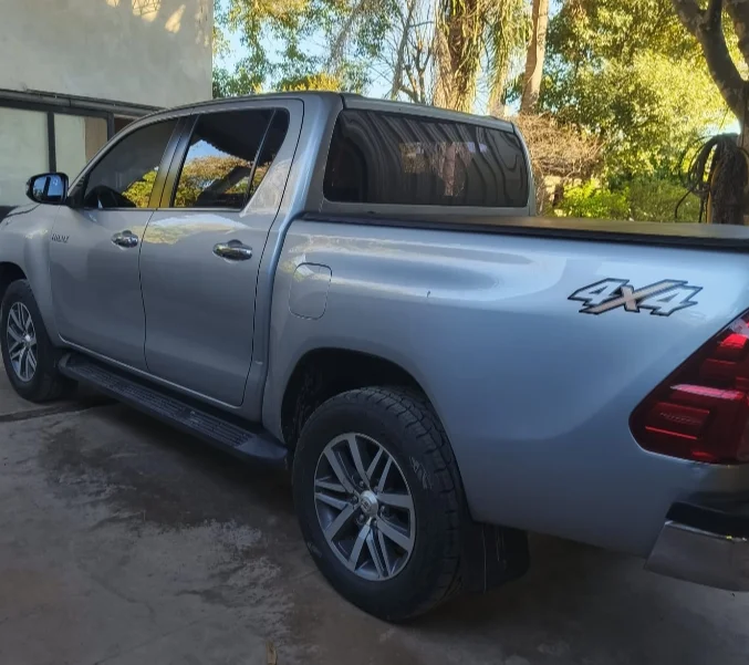 IMG_20260806_104529.webp Roban Un Camioneta Toyota Hilux En Florencia En La Mañana de Este Juevez 6 de Agosto