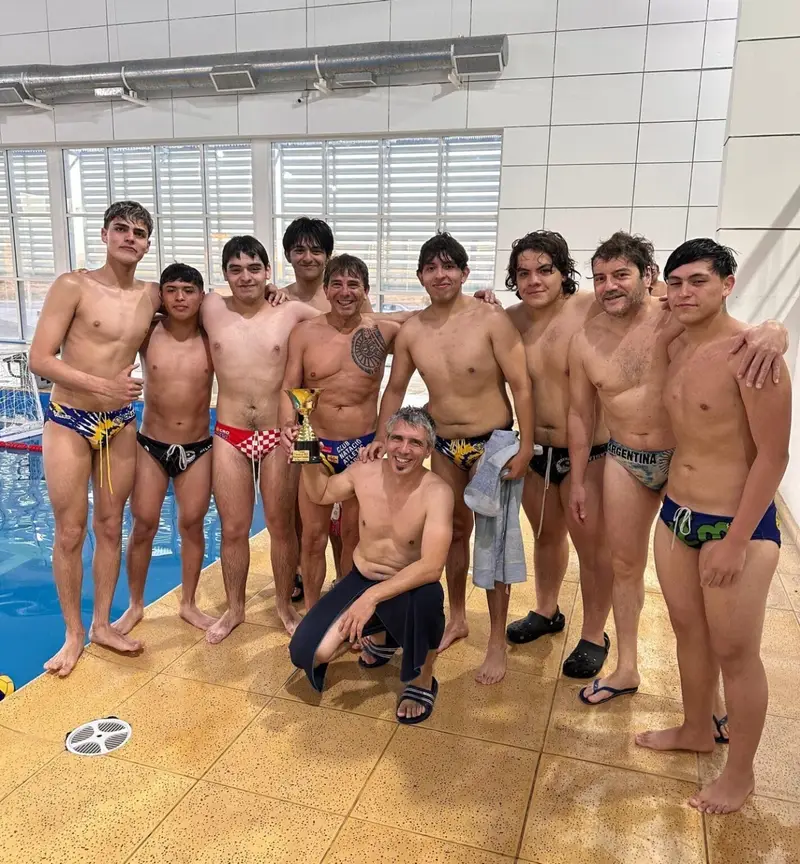 Xavier Miarons impulsa el crecimiento del waterpolo en Comodoro y la región