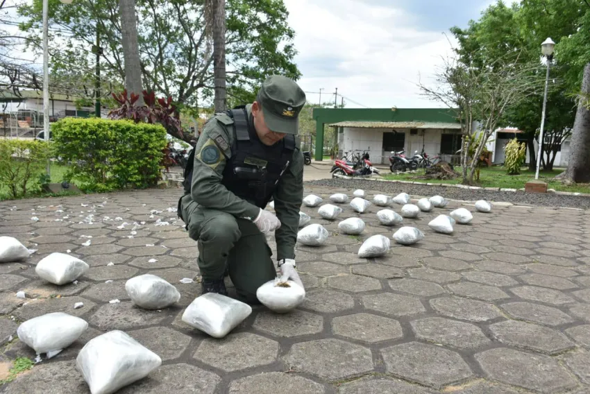 INCAUTACIÓN.webp CORRIENTES Gendarmería incautó más de 270.000.000 en droga y contrabando