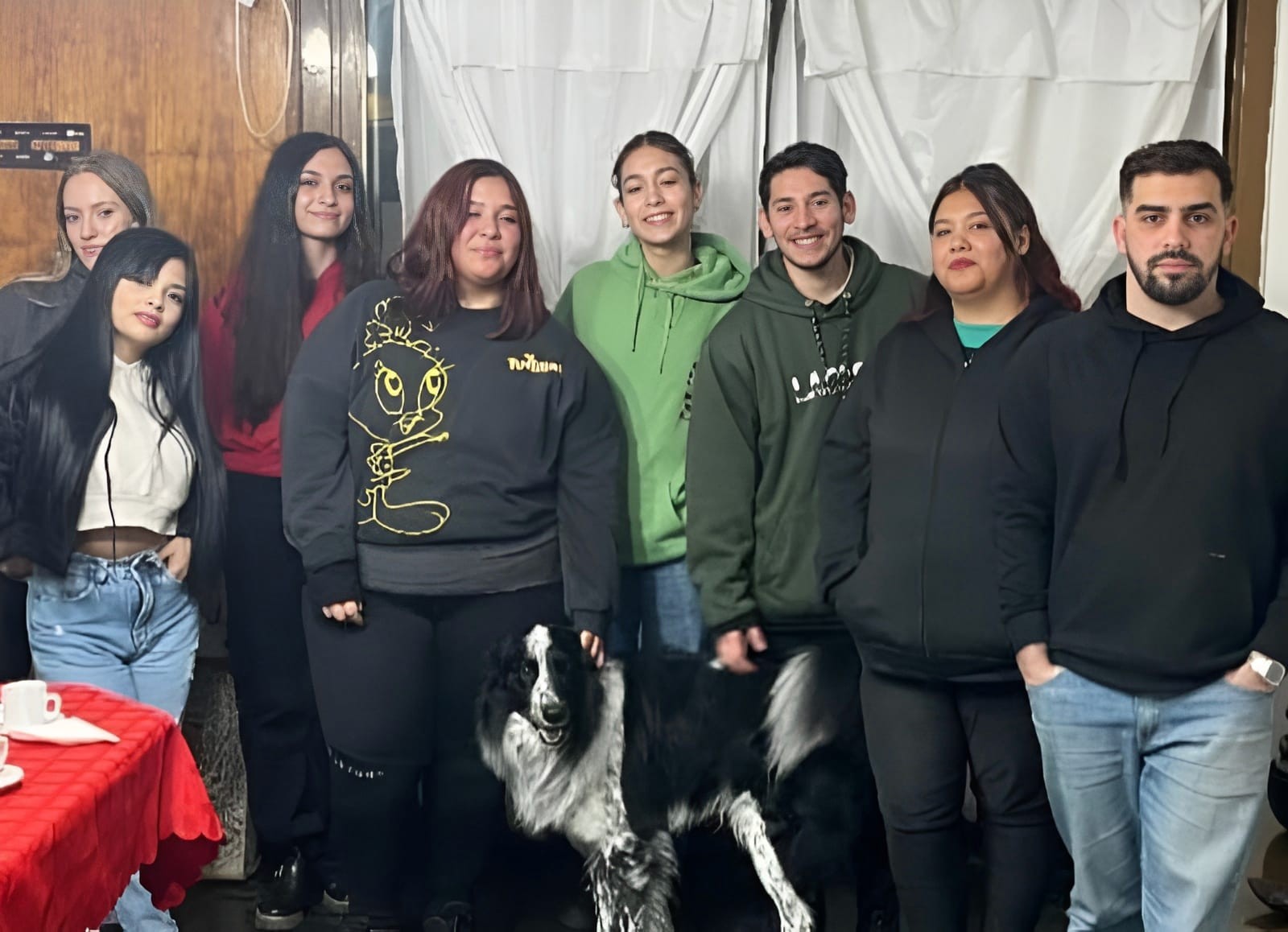 Imagen de WhatsApp 2025-06-16 a las 19.35.03_5434484bzzzzzz.jpg