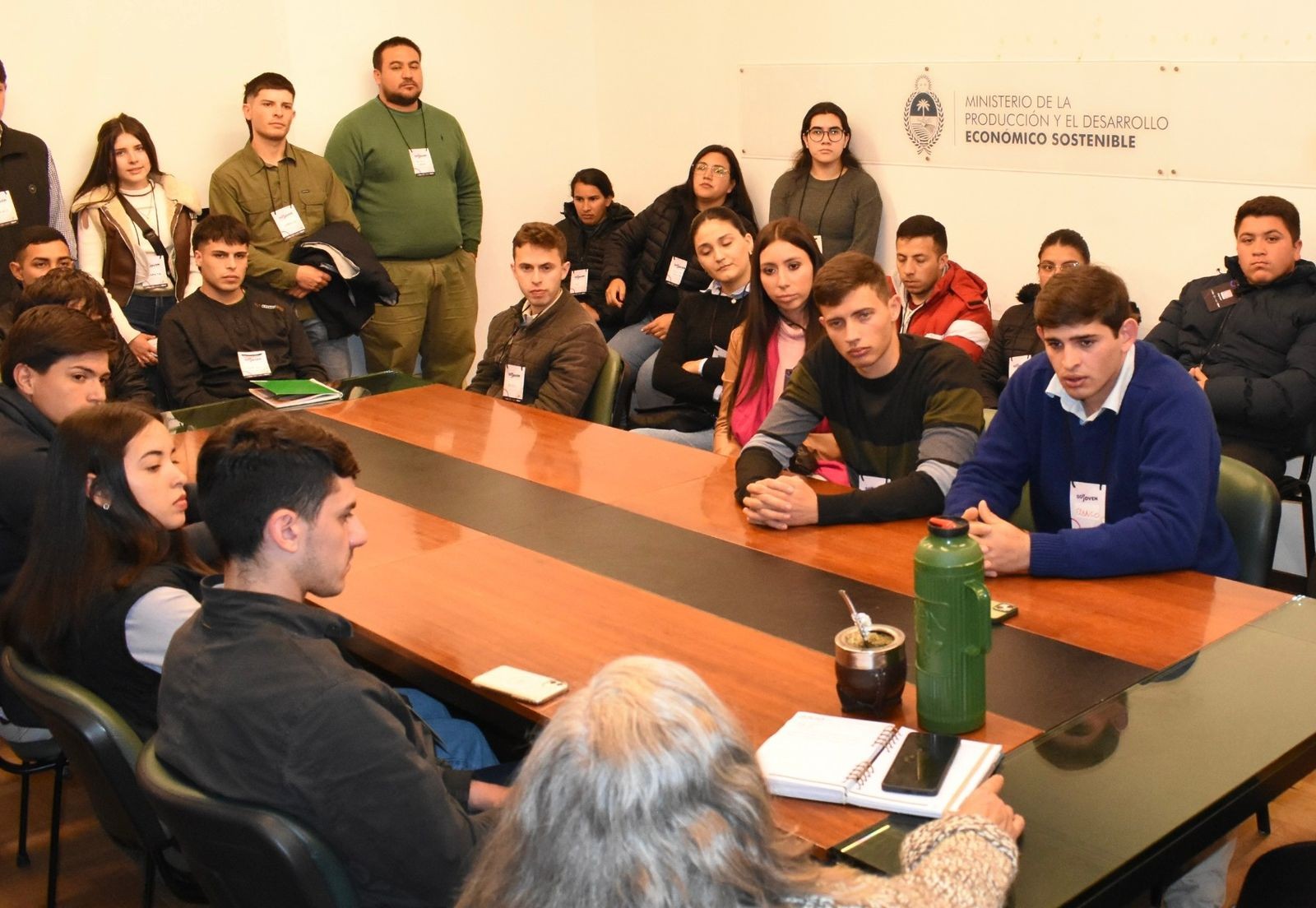 ESTUDIANTES DE ESCUELAS AGROPECUARIAS VISITARON ORGANISMOS CLAVES PARA FORTALECER SU FORMACIÓN